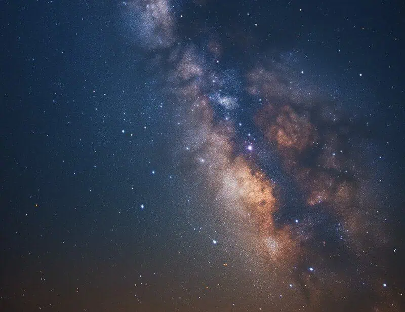 美しく広大な宇宙を捉えた画像。